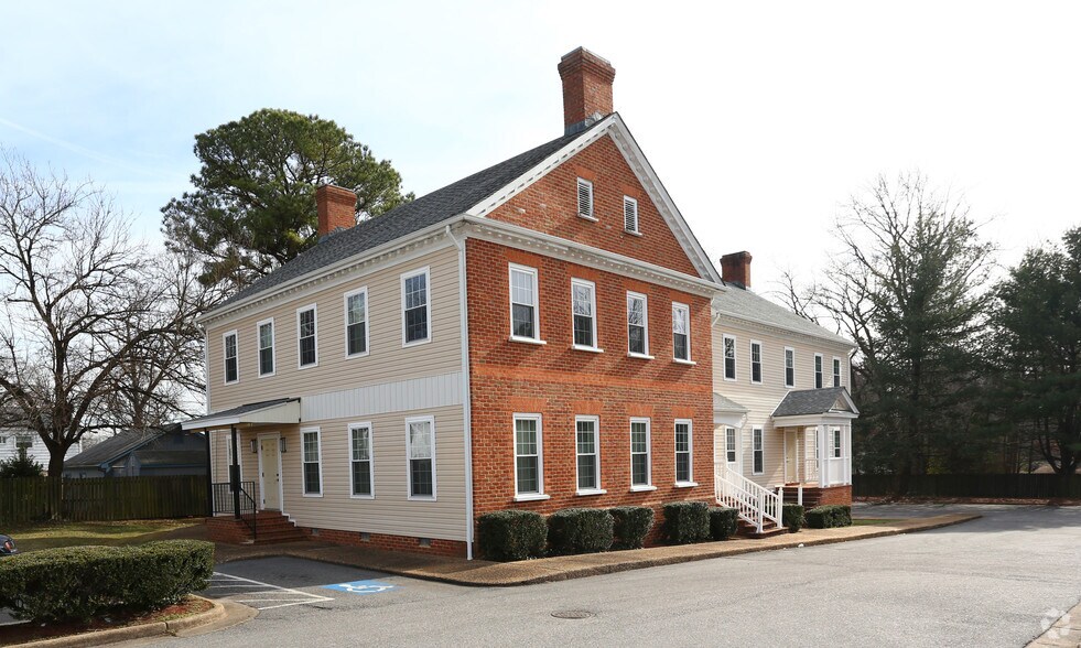 5935 Hopkins Rd, Richmond, VA à louer - Photo du bâtiment - Image 3 de 5