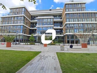More details for 2 Avenue De La Gare, Montigny-le-Bretonneux - Office for Lease