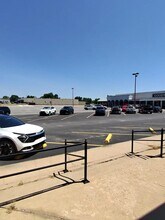 1214 N Highway 81, Duncan, OK à louer - Vidéo sur l’inscription commerciale