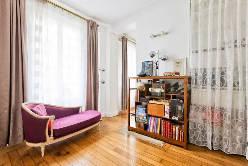 Multifamily in Paris for sale - Interior Photo - Image 1 of 7