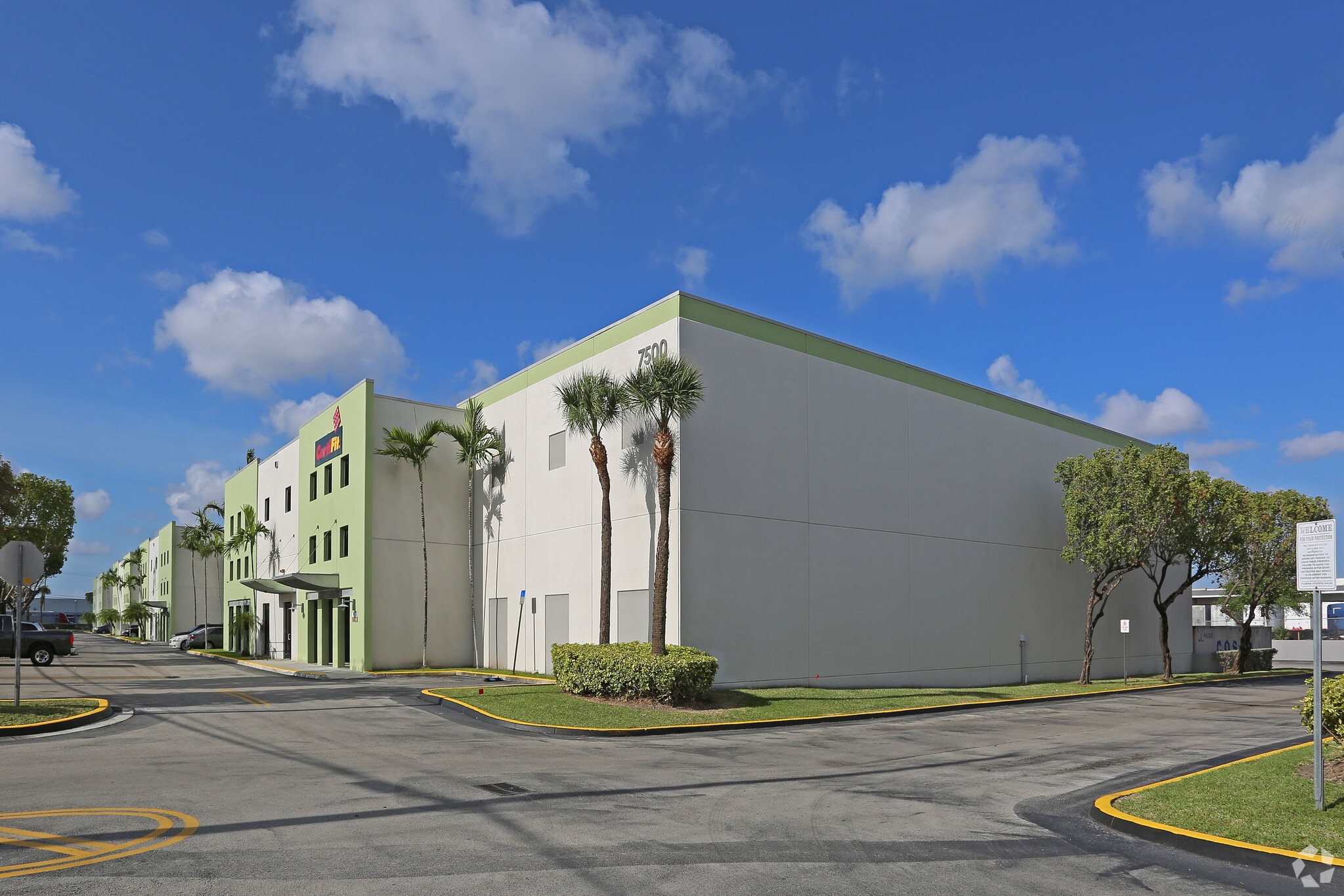 7500 NW 81st Pl, Miami, FL for lease Building Photo- Image 1 of 11