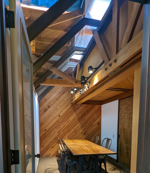 829 De la Vina St, Santa Barbara, CA à louer - Photo intérieure - Image 3 de 9