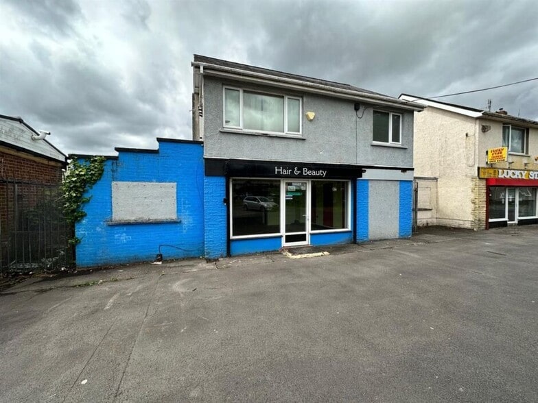 4 Heol Llwynon, Neath for sale - Primary Photo - Image 1 of 1