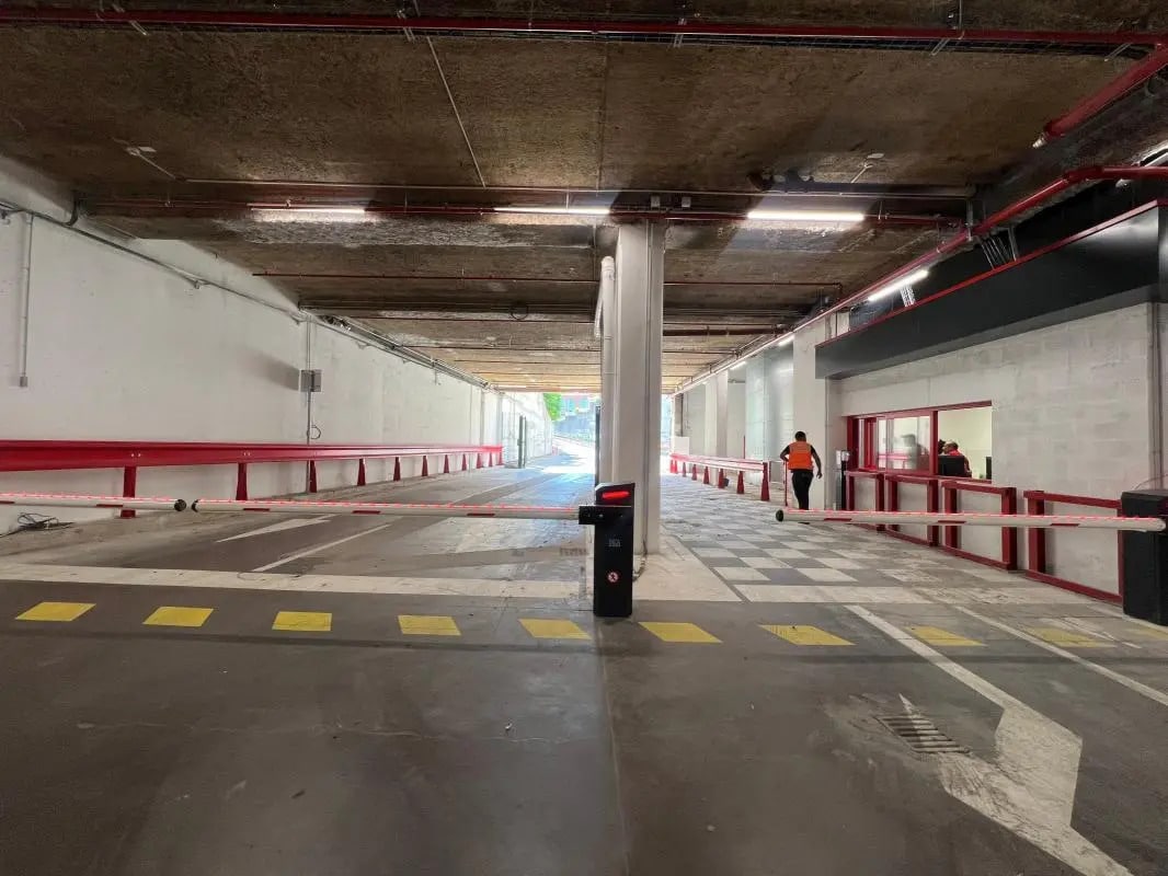 Industriel dans Paris à louer Photo du bâtiment- Image 1 de 1