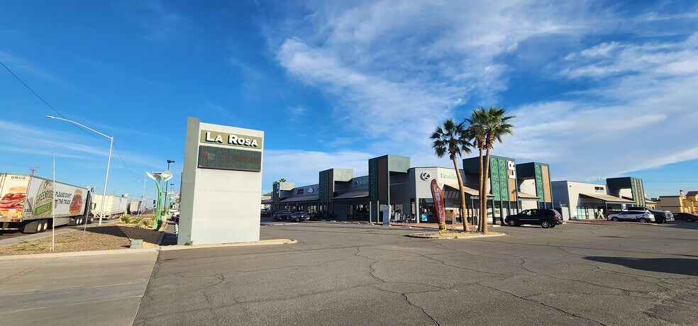 Cole Rd Retail Portfolio portefeuille de 2 propriétés à vendre sur LoopNet.ca - Photo principale - Image 1 de 2