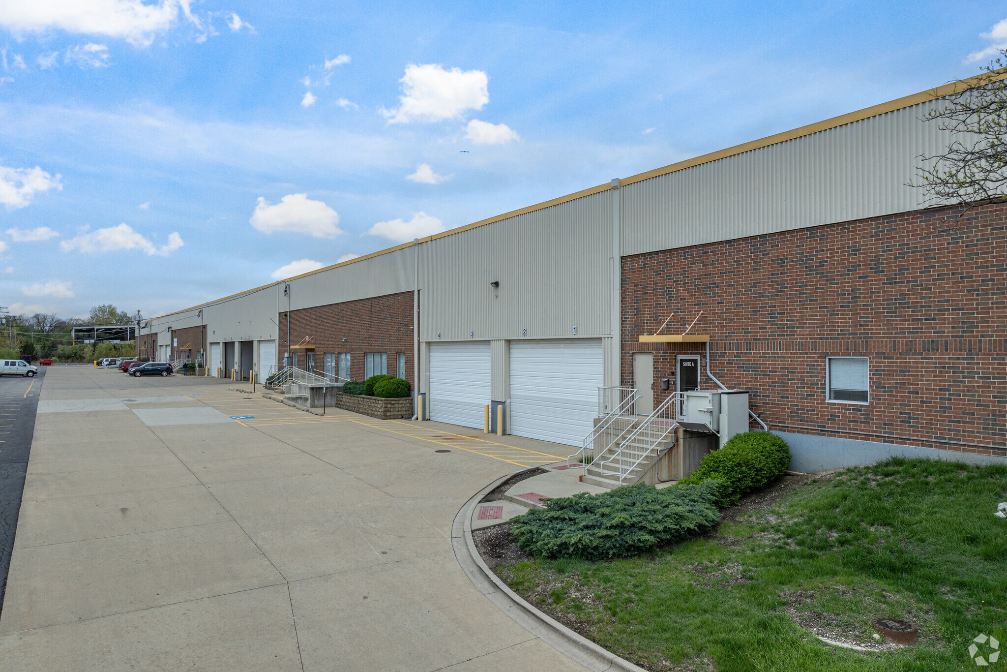 450 S Lombard Rd, Addison, IL for lease Primary Photo- Image 1 of 5