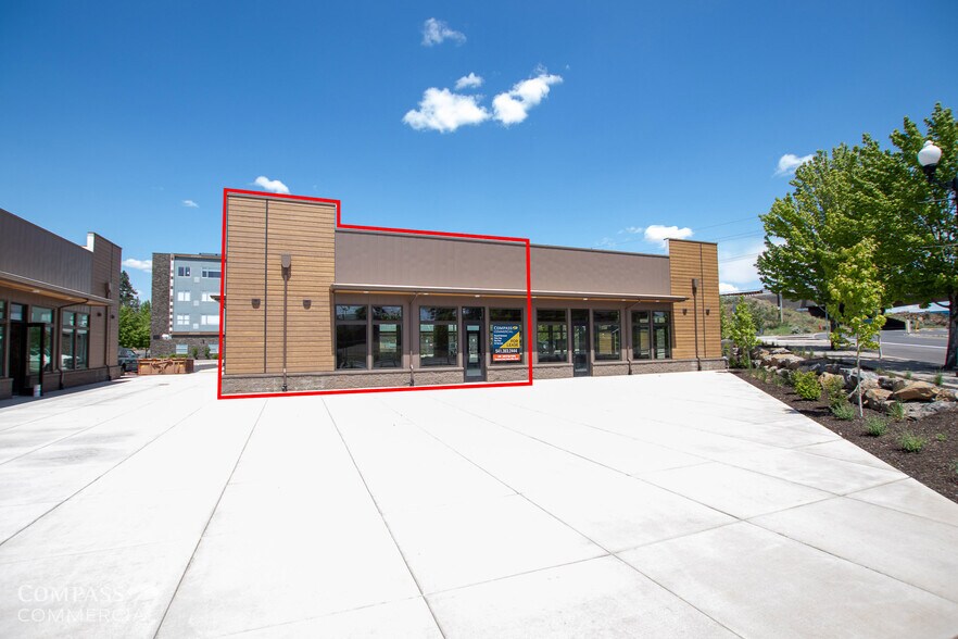 1474 NW Wall St, Bend, OR à louer - Photo du bâtiment - Image 1 de 13