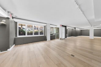 222 E 58th St, New York, NY for lease Interior Photo- Image 1 of 9