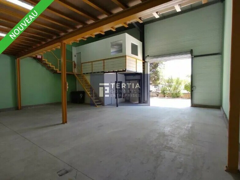 Flex in Vendargues for lease - Interior Photo - Image 3 of 4
