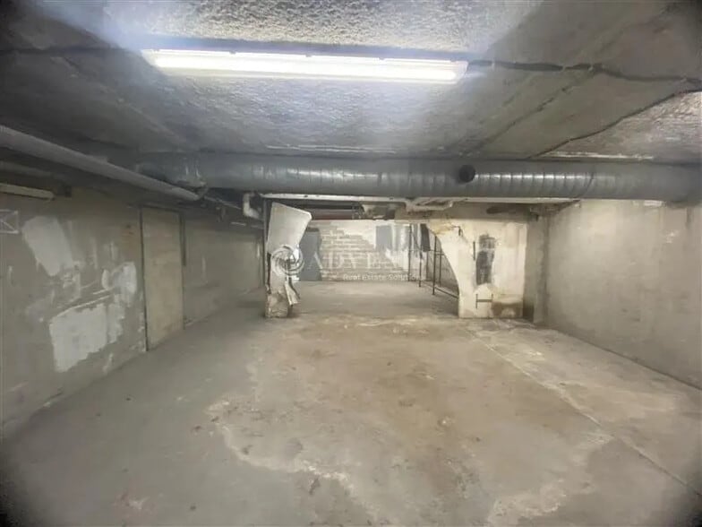 Local d'activités dans Maisons-Alfort à vendre - Photo intérieure - Image 1 de 6