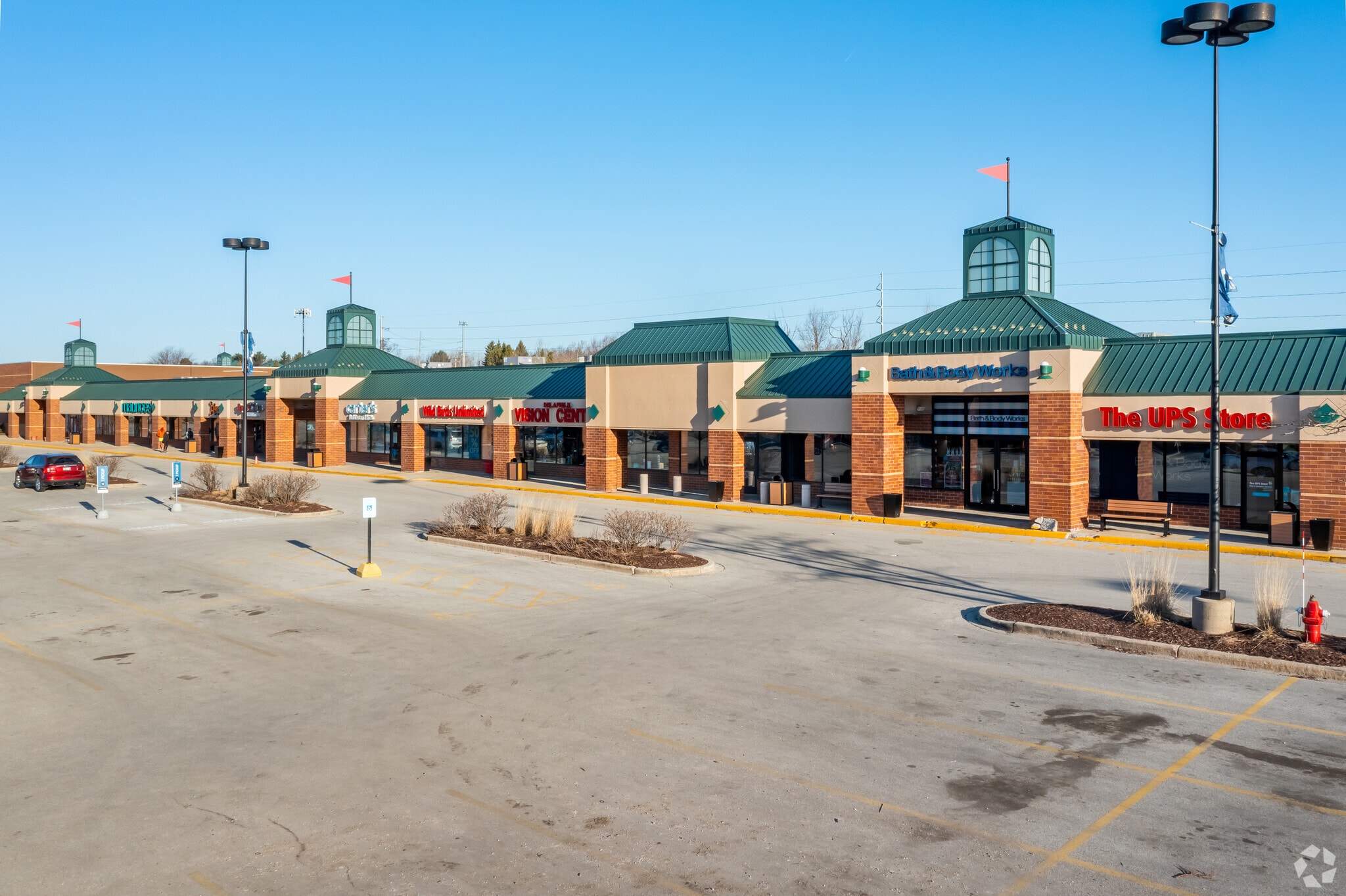 3107-3293 Golf Rd, Delafield, WI for lease Primary Photo- Image 1 of 17