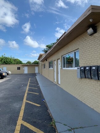 Plus de détails pour 6225 Johnson St, Hollywood, FL - Plusieurs types d'espaces à louer