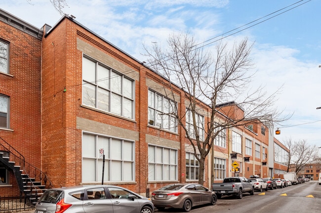More details for 4760 Rue Acorn, Montréal, QC - Office for Lease