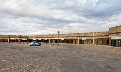 402 McDonald St, Regina, SK for sale - Primary Photo - Image 1 of 1