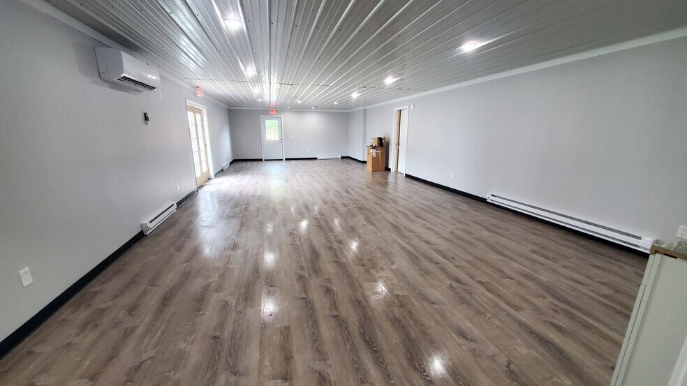 6700 Martin St, Rome, NY à vendre - Photo intérieure - Image 2 de 5