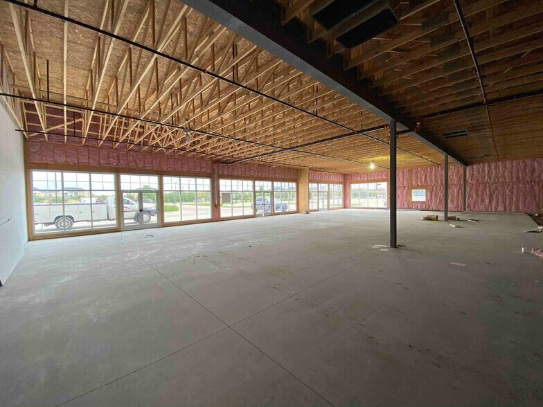 408 W Town Center Blvd, Champaign, IL à louer - Photo intérieure - Image 3 de 5