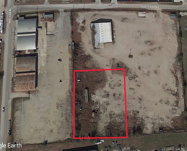 1815 E Hicks Field Rd, Fort Worth, TX à louer - Photo du bâtiment - Image 2 de 2