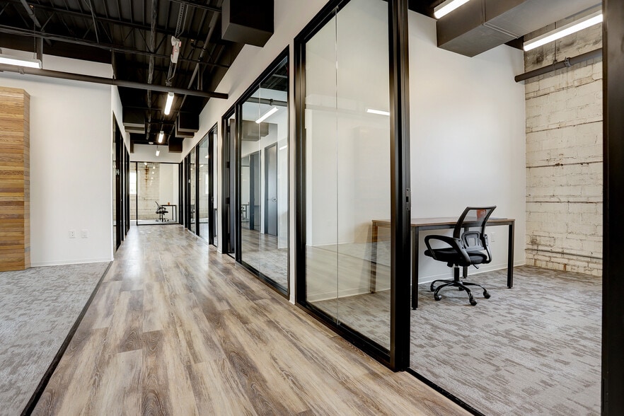 1911 Washington Ave, Houston, TX for lease - Building Photo - Image 2 of 17
