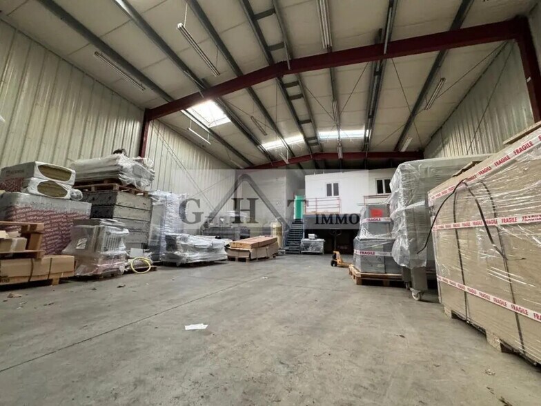 Industriel dans Bondoufle à louer - Photo intérieure - Image 2 de 9