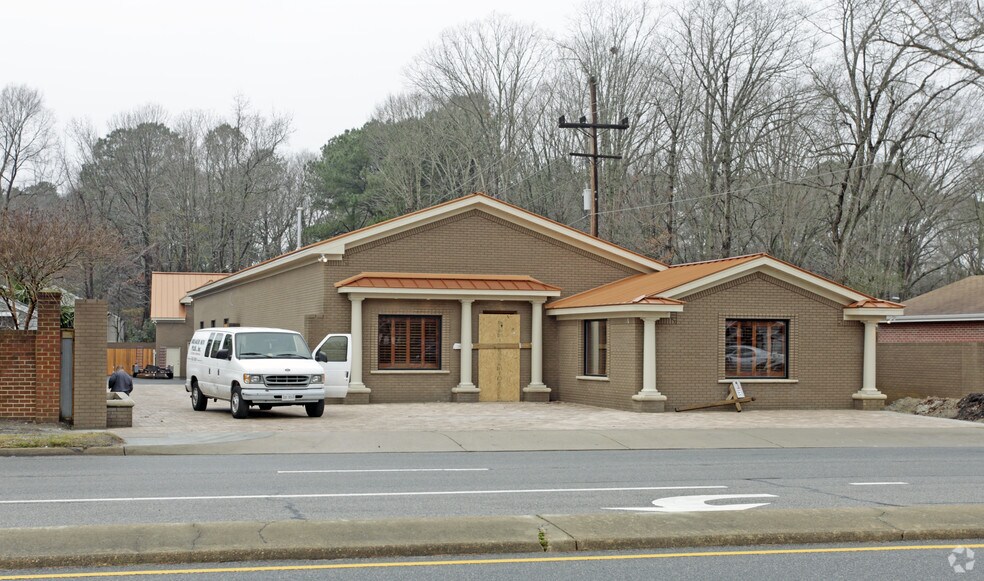 565 N Birdneck Rd, Virginia Beach, VA à louer - Photo du bâtiment - Image 3 de 9