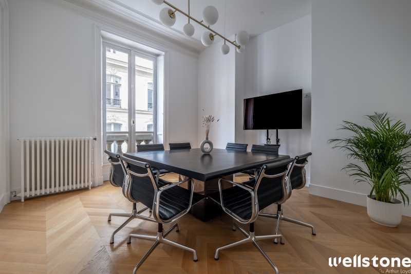 6 Rue Roquépine, Paris à louer - Photo du bâtiment - Image 3 de 13
