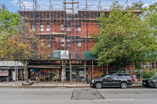Plus de détails pour 426 Marcus Garvey Blvd, Brooklyn, NY - Commerce de détail à vendre