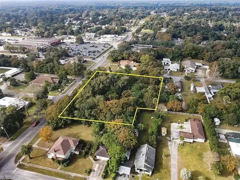 955 W New York Ave, Deland, FL à vendre - Photo du bâtiment - Image 2 de 25