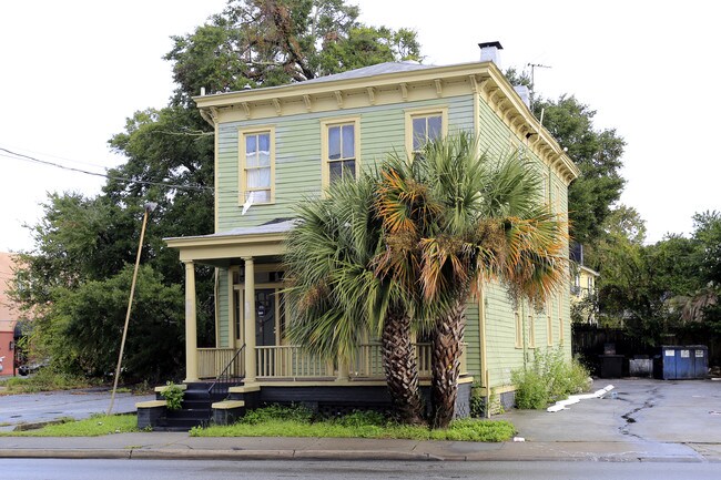 More details for 8 W Victory Dr, Savannah, GA - Office for Sale