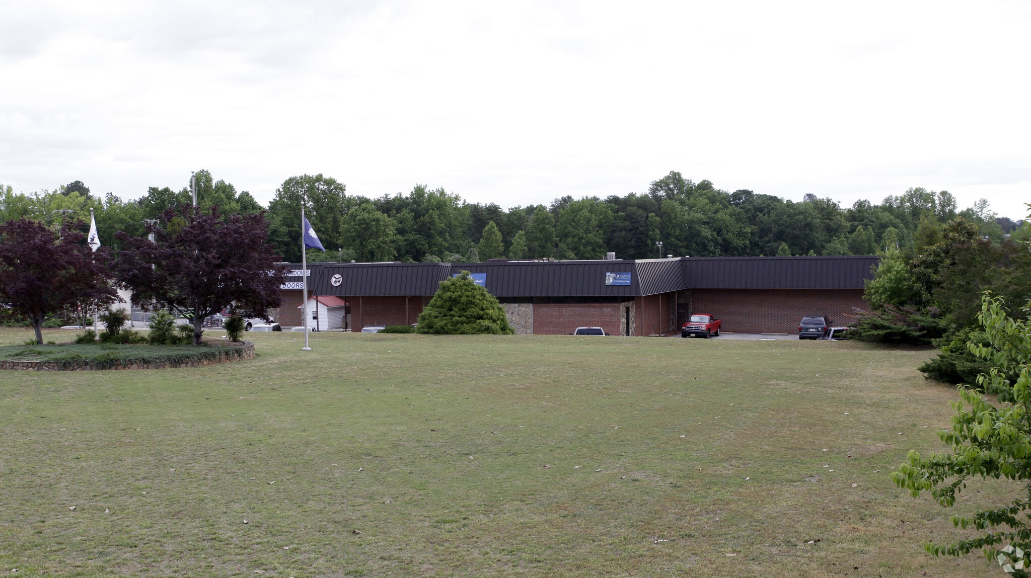 317 S Buncombe Rd, Greer, SC for lease Primary Photo- Image 1 of 4