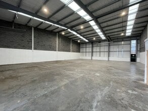 Neilson Rd, Gateshead for lease Interior Photo- Image 1 of 1