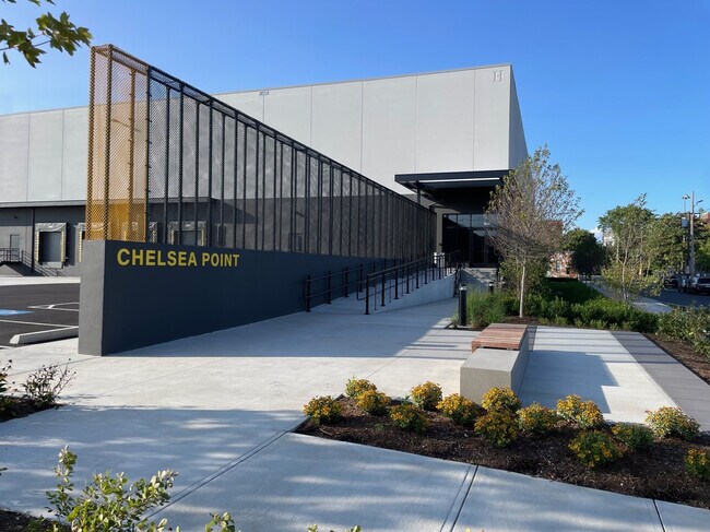 Plus de détails pour 250 Marginal St, Chelsea, MA - Industriel à louer