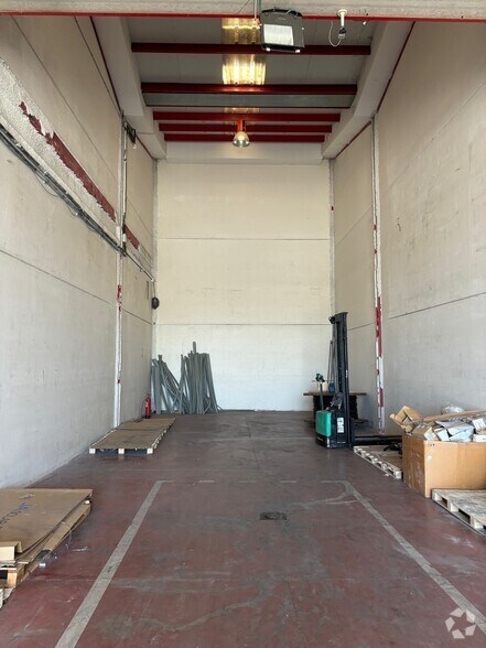 Industrial in Madrid, Madrid for lease - Interior Photo - Image 1 of 1