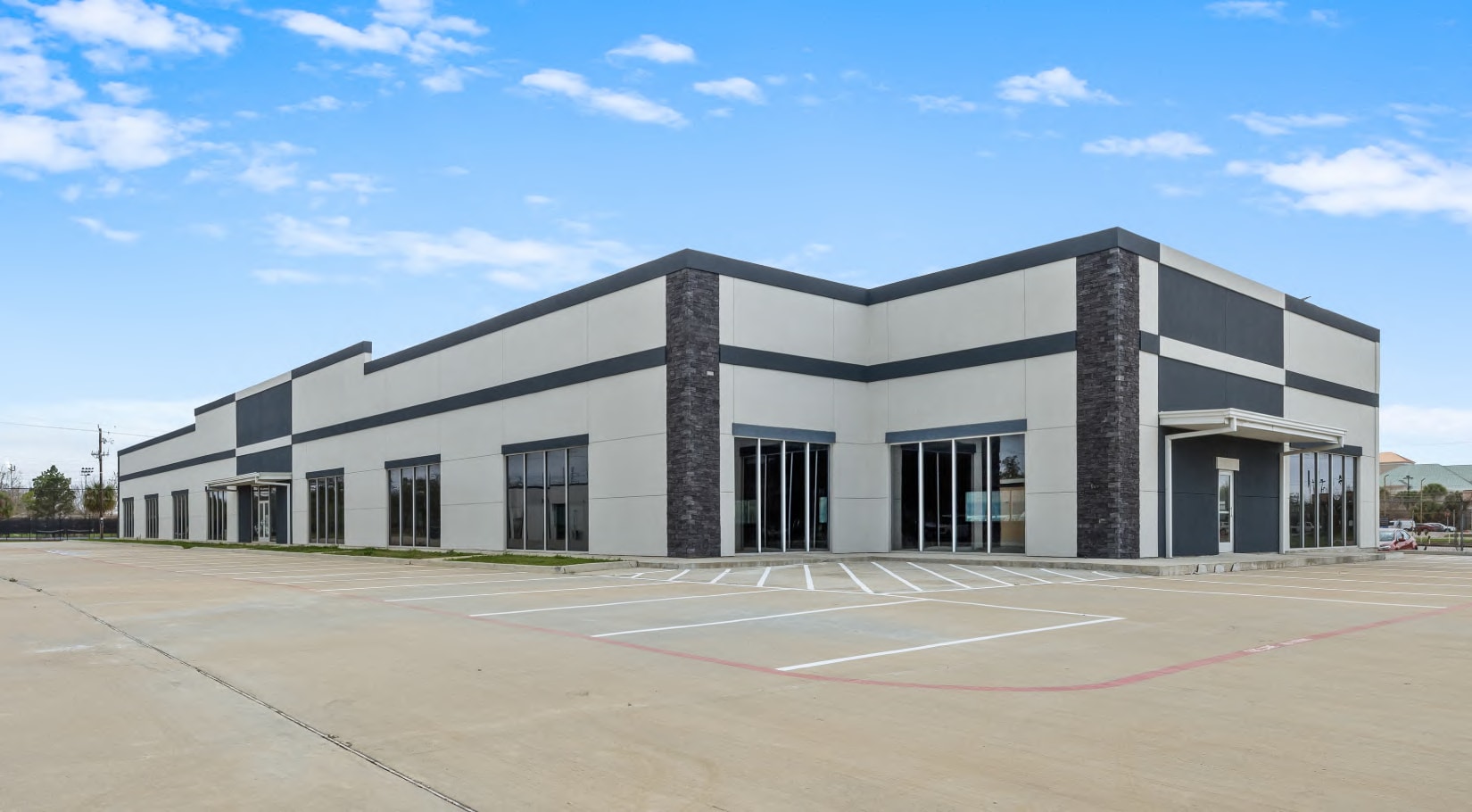 17085 N Texas Ave, Webster, TX for lease Building Photo- Image 1 of 11