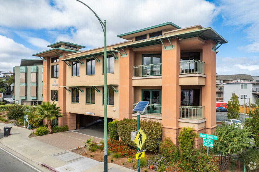 1180 Mt Diablo Blvd, Walnut Creek, CA à louer - Photo du bâtiment - Image 2 de 3