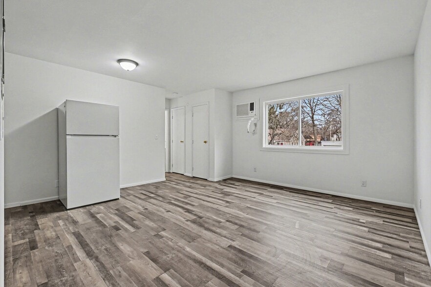 4501 Lafayette Ave, Omaha, NE for sale - Building Photo - Image 3 of 41