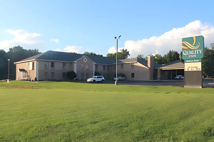 150 Fdr Dr, North Vernon, IN for sale - Building Photo - Image 1 of 1