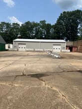 8100 Mims St, Lorton, VA for lease Building Photo- Image 2 of 2
