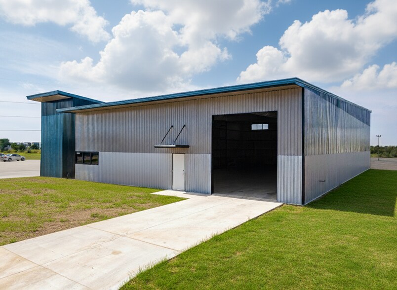 12501 Wecoty Way, Oklahoma City, OK à louer - Photo du bâtiment - Image 2 de 5