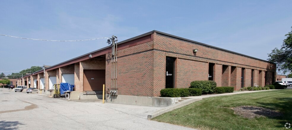1200-1258 Remington Rd, Schaumburg, IL for lease - Building Photo - Image 2 of 3