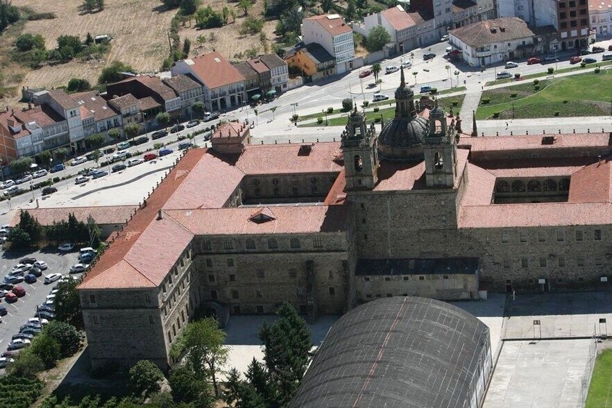 Praza Campo de la Compañía, 16, Monforte de Lemos, Lugo à vendre - Photo du bâtiment - Image 2 de 5