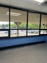 80 E State Rt 4, Paramus, NJ for lease Interior Photo- Image 2 of 3