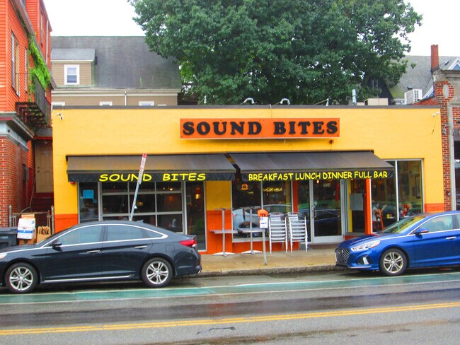 Plus de détails pour 704-706 Broadway, Somerville, MA - Commerce de détail à vendre