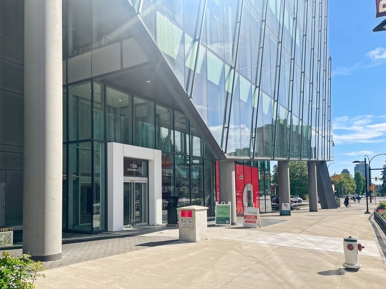 7300 Edmonds St, Burnaby, BC for lease - Building Photo - Image 3 of 12
