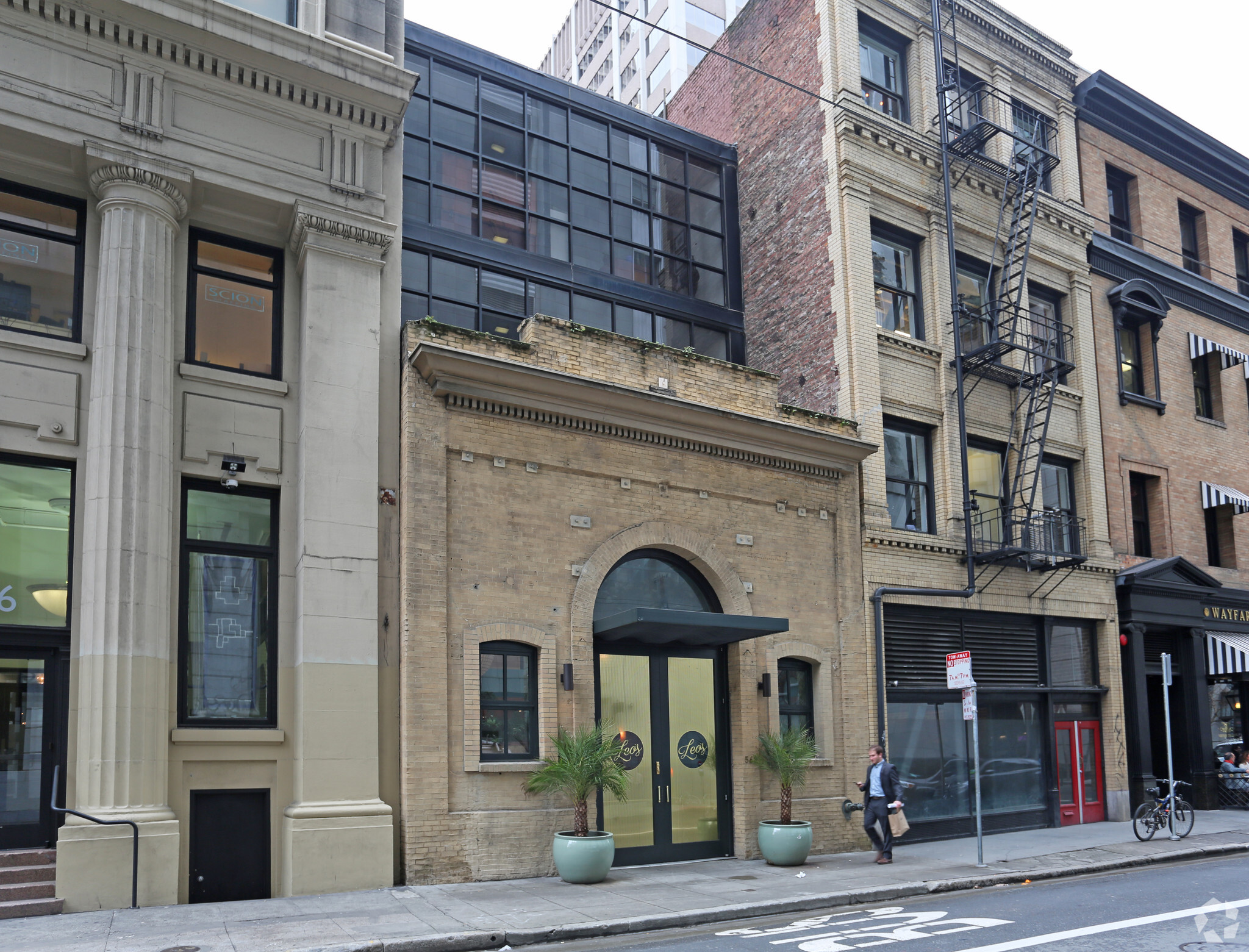 565 Commercial St, San Francisco, CA for lease Building Photo- Image 1 of 4