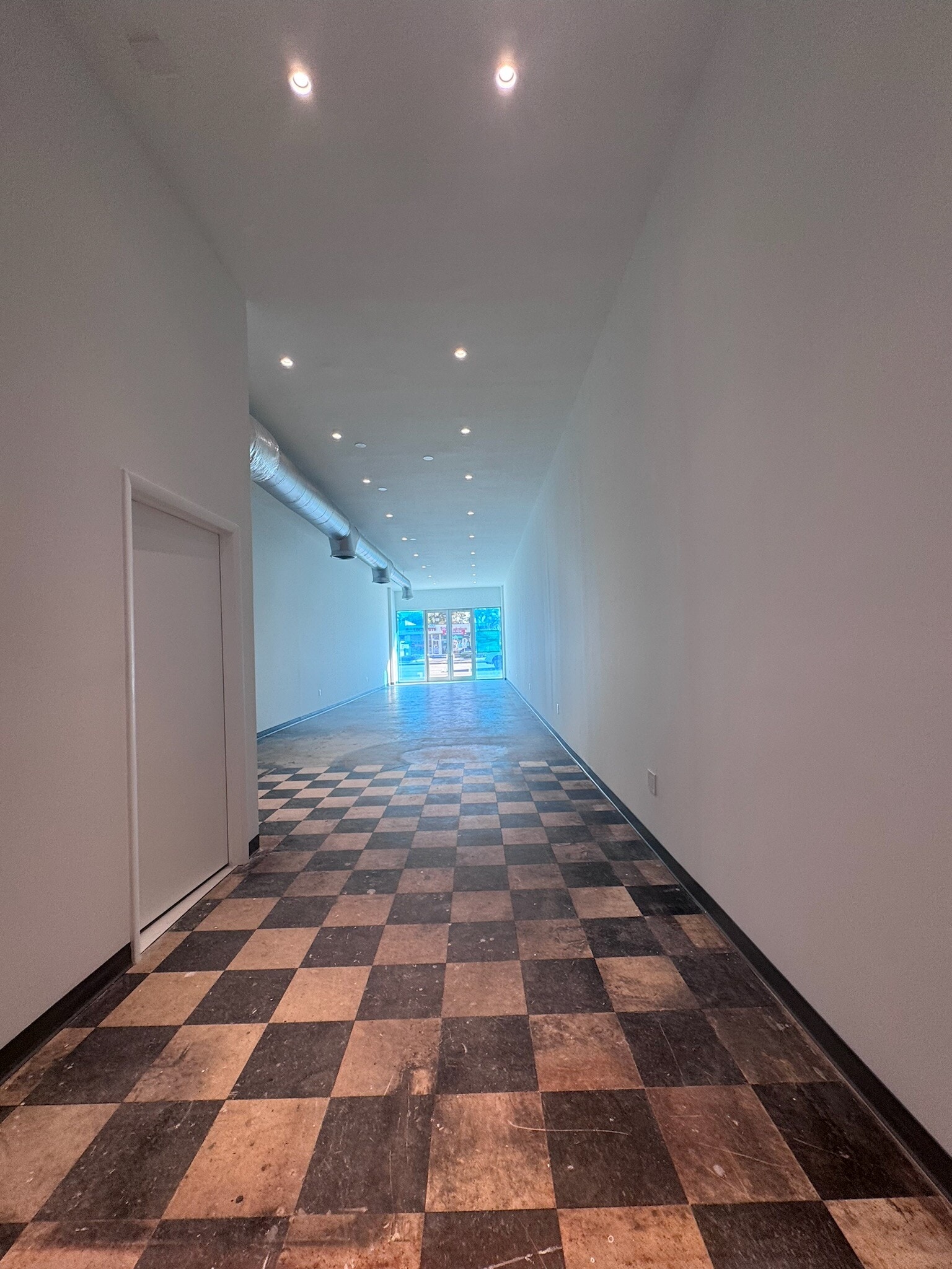 1949 NE 163rd St, North Miami Beach, FL à louer Photo intérieure- Image 1 de 2