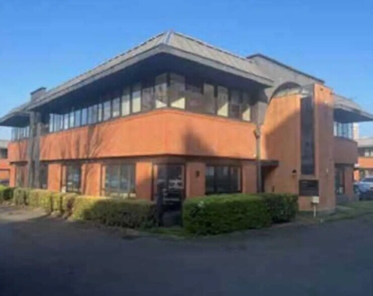 Office in Saint-Ouen-sur-Seine for lease - Building Photo - Image 2 of 2