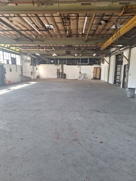 5 Montesano Rd, Fairfield, NJ à louer - Photo intérieure - Image 3 de 5