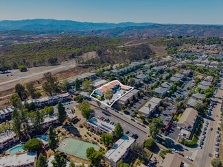 More details for 725 Alturas Ln, Fallbrook, CA - Multifamily for Sale