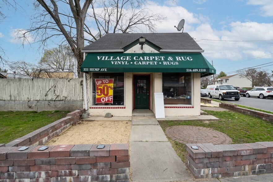 351 Hempstead Ave, West Hempstead, NY à vendre - Photo principale - Image 1 de 14