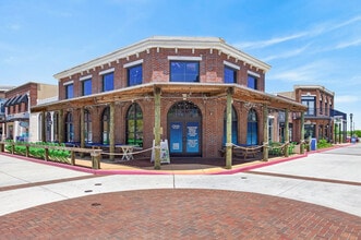 101-203 N OWA Blvd, Foley, AL for lease Building Photo- Image 1 of 12
